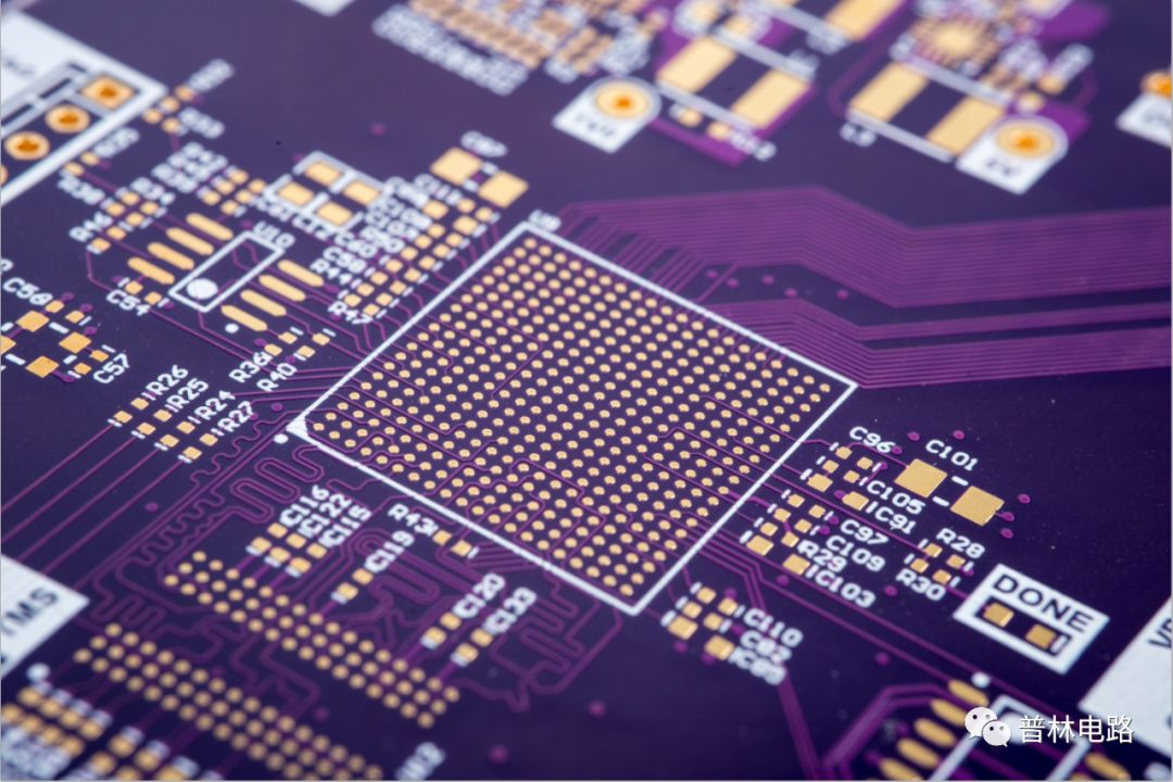 PCB 표면 마감 옵션: ENIG 대 전기 도금 금 기판