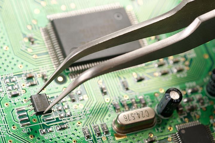 PCB(인쇄 회로 기판) 조립1