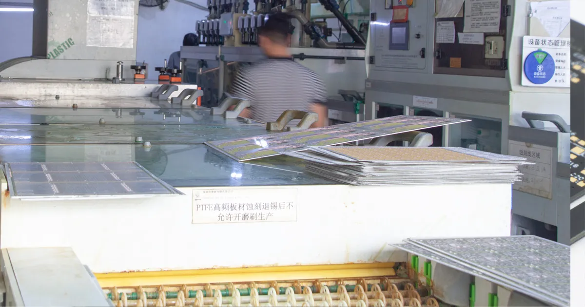 고주파 PCB 제조: 기술 및 응용 분야 설명