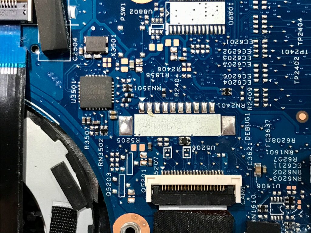 완벽한 PCB 보장: 중요한 문자 인쇄 프로세스 풀기